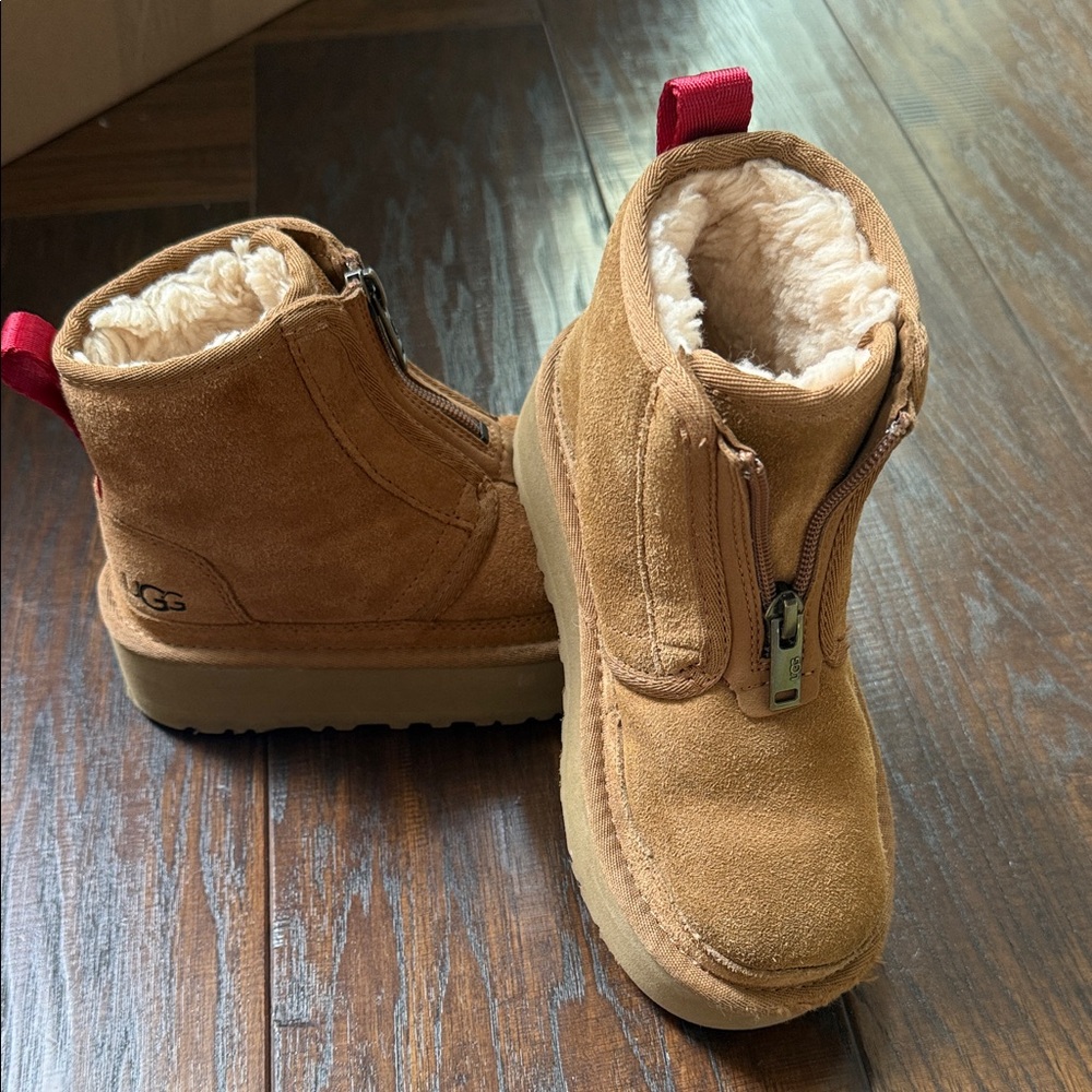 UGG Chestnut/Tan Suede Shearling Zip Ankle Boots with Red Pull Tab
